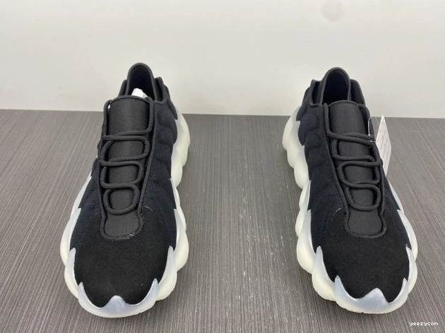 400 YEEZY ADIDAS H68031 0819
